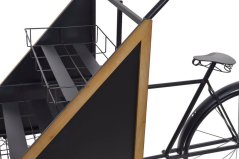 Kovová tříkolka s košíky na umístění květin 172cmLx79cmWx120cmH