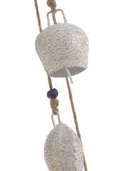 Dekorace 9 plechových kravských zvonců s ornamenty (6,5cmLx4cmWx8cmH) 134cmH. - závěs