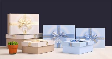 Sada dárkových krabiček 17,5x12,5x6,5cm  20x14x8cm  22,5x16x9,5cm -  3ks