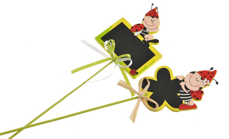 Dekorační zápich s tabulkou a beruškou, zdobený saténovou stužkou dl. 28cm - 4ks