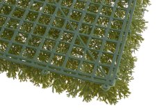 Dekorace - koberec z umělého mechu 50cmLx50cnWx4,5cmH s možností propojení