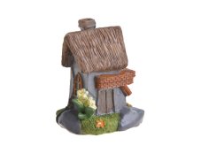 Malovaný domek s balkonem a zahrádkou 7 cm
