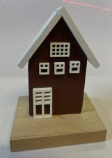Dekorace dřevěný 3D domek na podstavci 6cmL x 4,5cmW x 9cmH