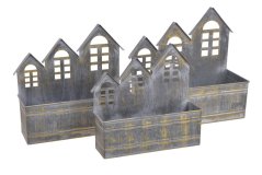 Dekorace plechová nádoba s čelem ve tvaru domků 36cmLx14cmWx31,5cmH, 32,5cmLx11cmWx29,5cmH, 29cmLx9cmWx26,5cmH. -  sada