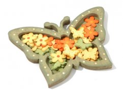 Dřevěná dekorace - motýl s kvítky a motýlky uvnitř