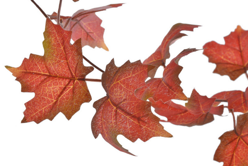 Umělá girlanda z listů javoru dl.190cm
