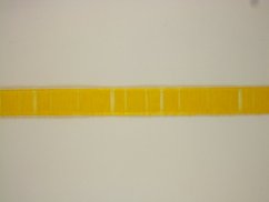 Jednobarevná tkaná stuha s monofilem a vlascem 1,5cm/25m